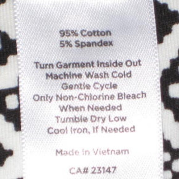 NWT The Talbots Tee Sz 1XP Black White Long Sleeve Crewneck Top Aztec Geometric - Picture 10 of 10